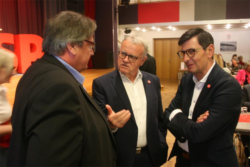 Die SPÖ-Prominenz feierte in Neudörfl mit eindringlichen Reden