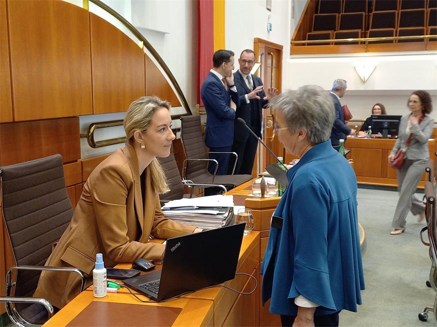 Landtag: Privatuni-Ankündigung und Fragen zu den Finanzen