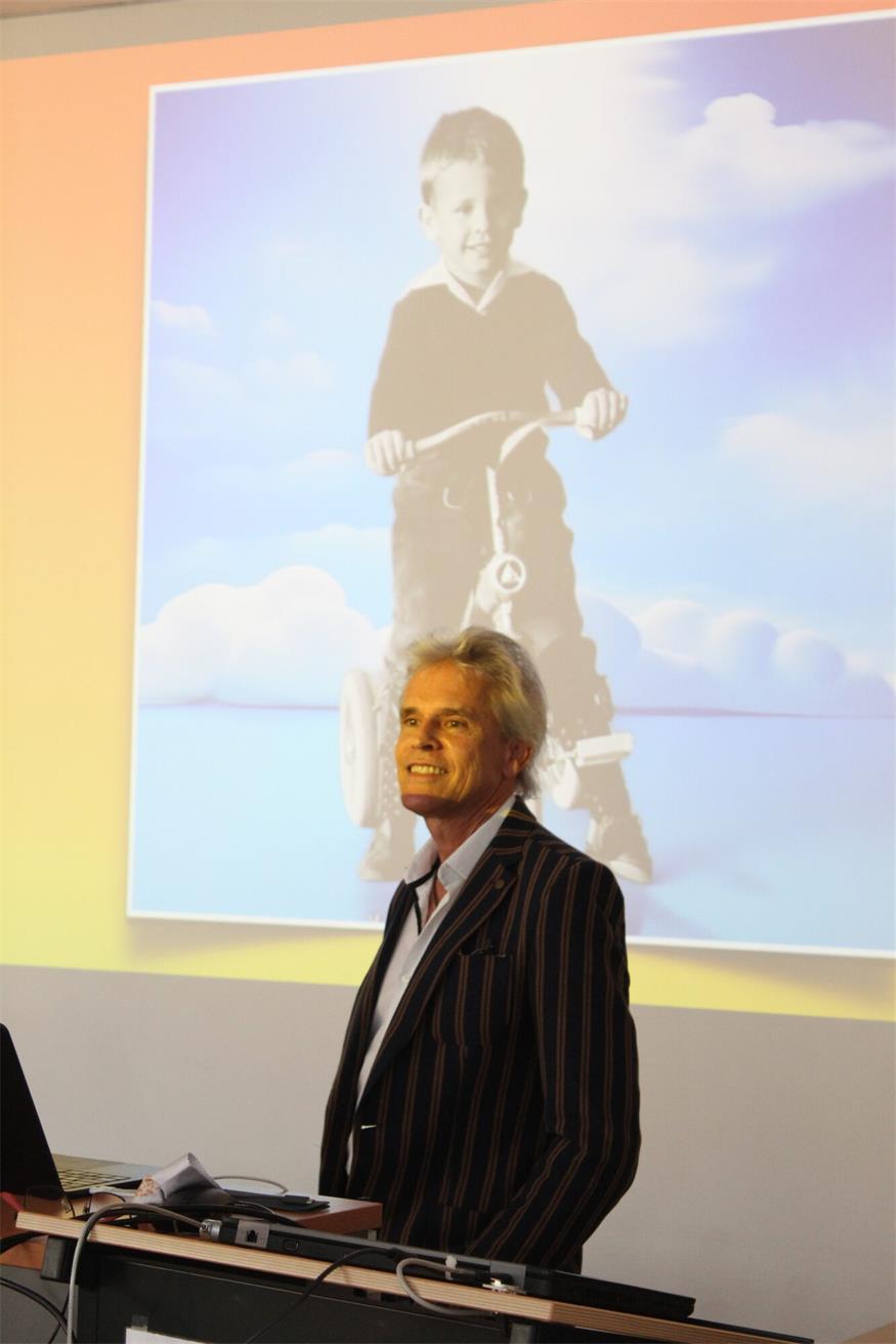 Starautor Thomas Brezina inspirierte Pädagoginnen und Studierende