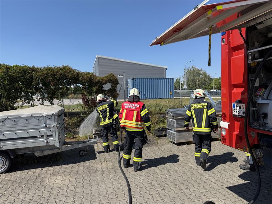 Passanten löschen Entstehungsbrand
