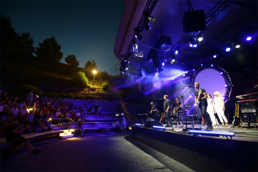 Musik, Stimmung und eine volle Burgarena