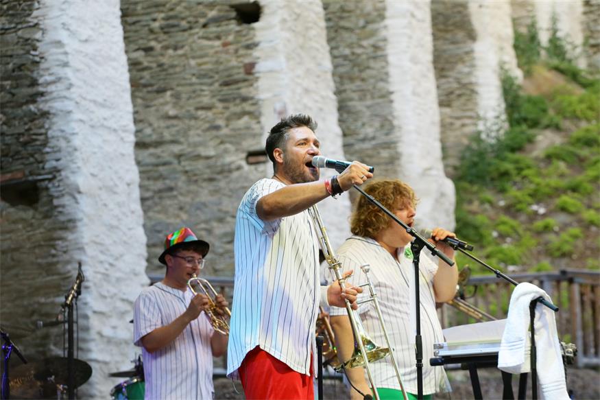 Musik, Stimmung und eine volle Burgarena