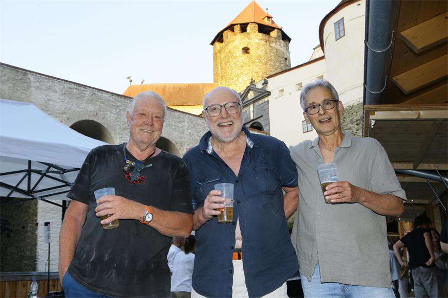 Musik, Stimmung und eine volle Burgarena