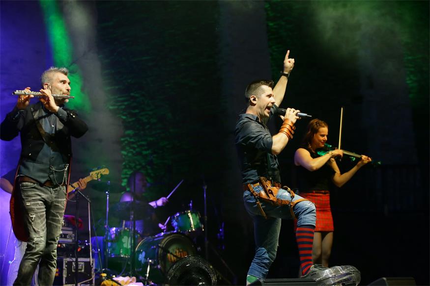Musik, Stimmung und eine volle Burgarena