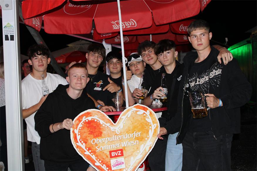 Sommer Wiesn: DJ „KXXMA“ und Co. ließen Party-Herzen höher schlagen