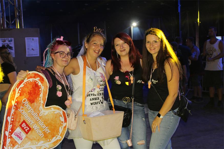 Sommer Wiesn: DJ „KXXMA“ und Co. ließen Party-Herzen höher schlagen