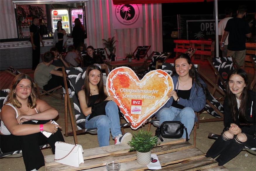 Sommer Wiesn: DJ „KXXMA“ und Co. ließen Party-Herzen höher schlagen