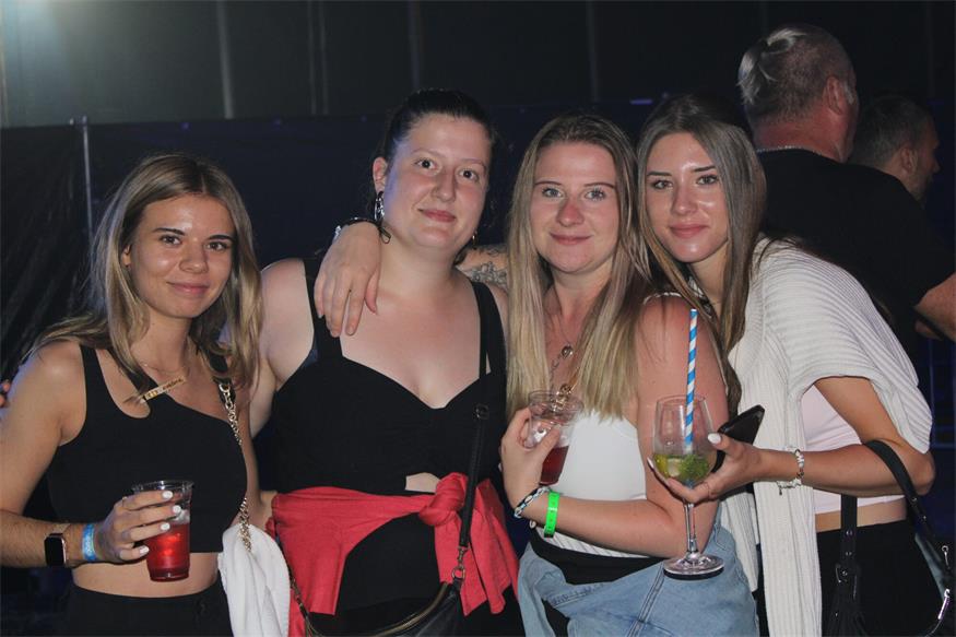 Sommer Wiesn: DJ „KXXMA“ und Co. ließen Party-Herzen höher schlagen