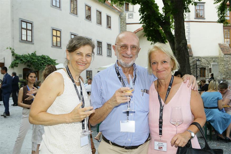 Burg Schlaining als globaler Treffpunkt