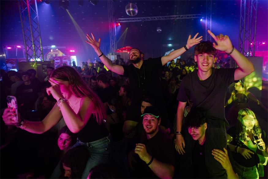 Electro Circus: Oberpullendorfer Sommer Wiesn mutierte zum Mega-Club