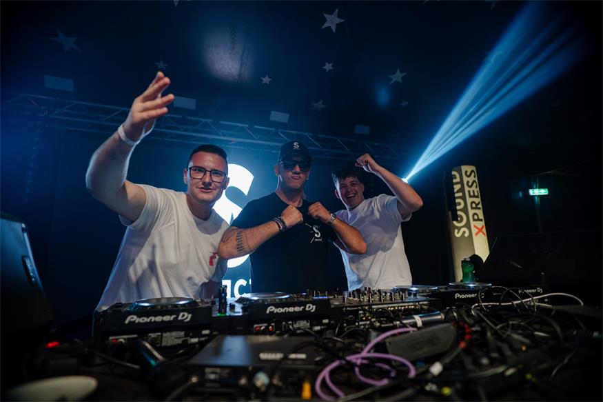 Electro Circus: Oberpullendorfer Sommer Wiesn mutierte zum Mega-Club