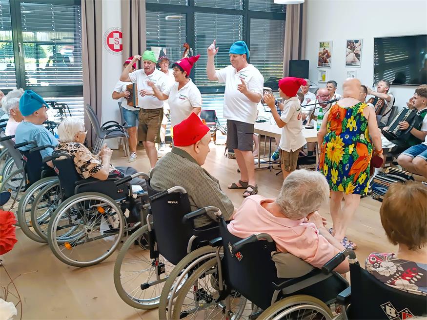 Harmonikaschule Wagner sorgte für strahlende Gesichter