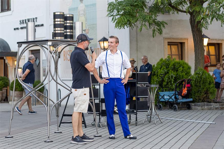 Stefan Dvorak begeistert in Podersdorf mit preisgekrönter Zirkusshow