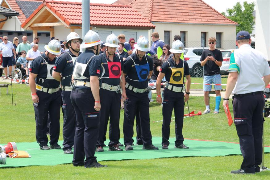 Triple-Sieg und Wanderpokal für Feuerwehr Frankenau