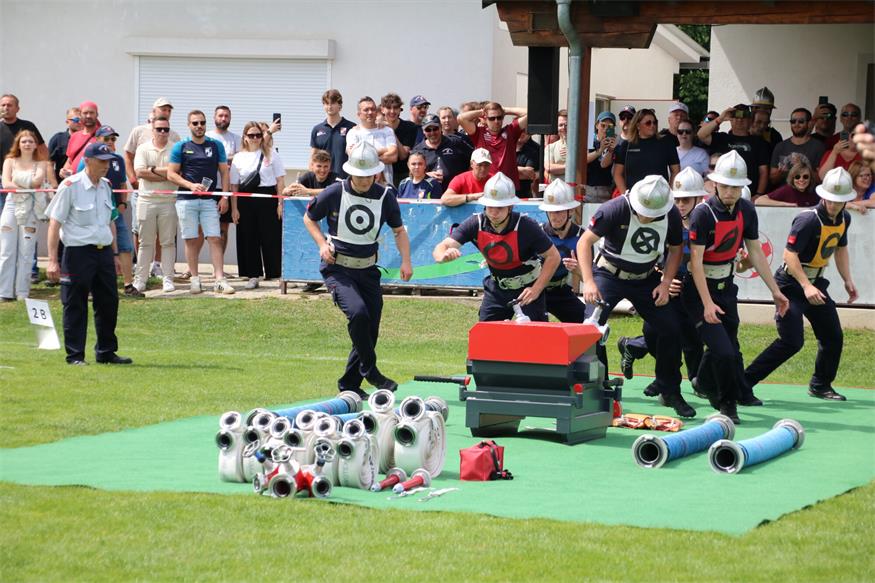 Triple-Sieg und Wanderpokal für Feuerwehr Frankenau