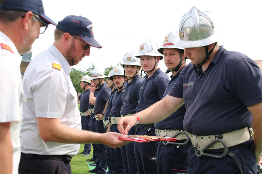 Triple-Sieg und Wanderpokal für Feuerwehr Frankenau