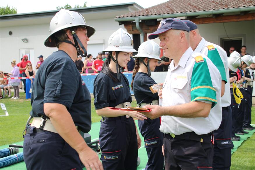 Triple-Sieg und Wanderpokal für Feuerwehr Frankenau