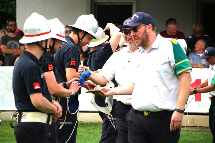 Triple-Sieg und Wanderpokal für Feuerwehr Frankenau