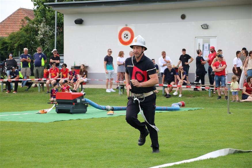Triple-Sieg und Wanderpokal für Feuerwehr Frankenau