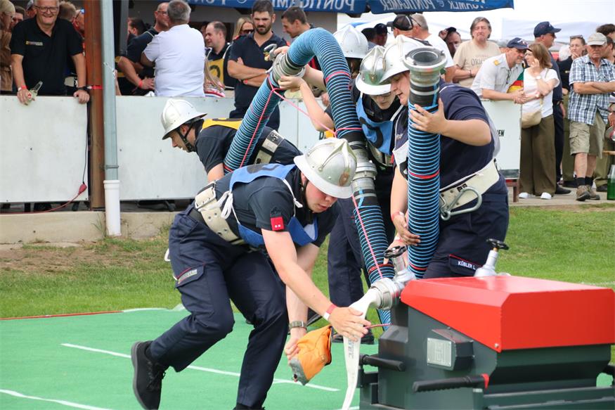 Triple-Sieg und Wanderpokal für Feuerwehr Frankenau