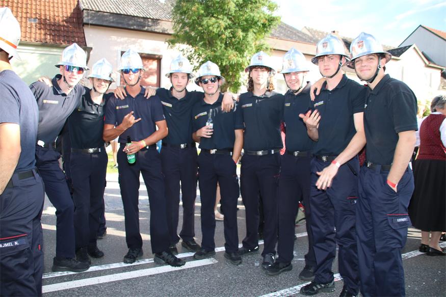 Triple-Sieg und Wanderpokal für Feuerwehr Frankenau