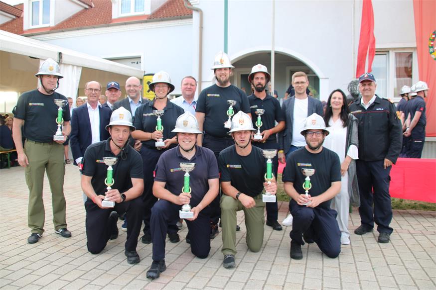 Triple-Sieg und Wanderpokal für Feuerwehr Frankenau