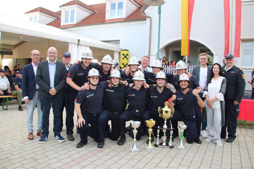 Triple-Sieg und Wanderpokal für Feuerwehr Frankenau
