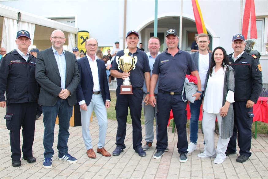 Triple-Sieg und Wanderpokal für Feuerwehr Frankenau