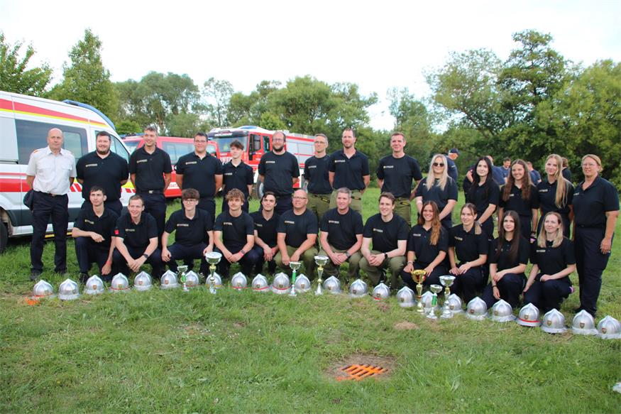 Triple-Sieg und Wanderpokal für Feuerwehr Frankenau