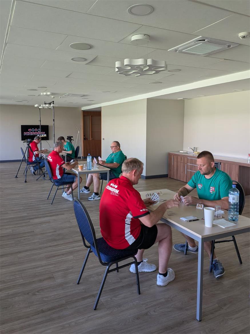 Österreich verteidigt Länderspielsieg im Schnapsen gegen Ungarn