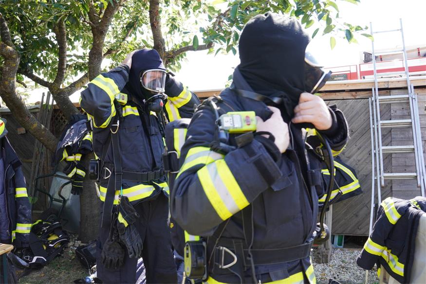 Einsatz bei 40 Grad: Nebengebäude in Trausdorf in Vollbrand