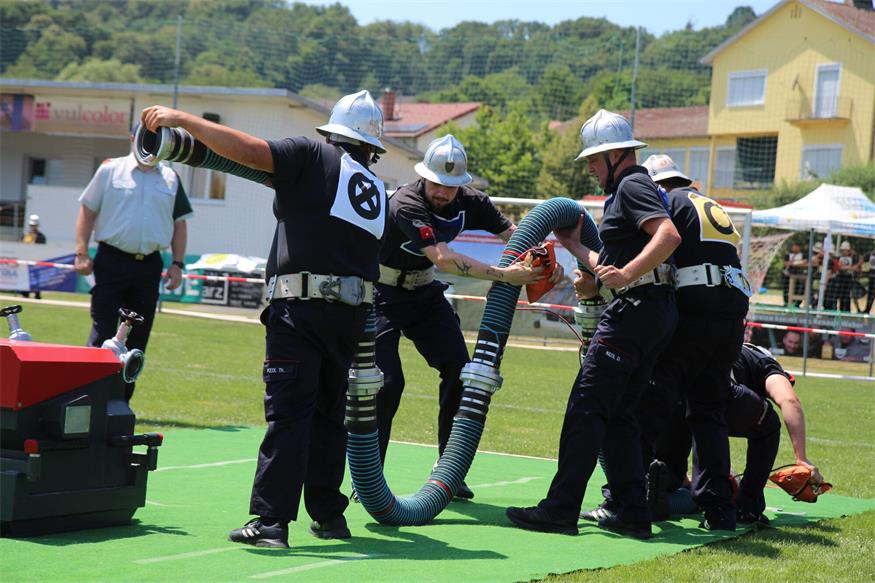Schnelligkeit, Präzision und Teamwork: Leistungsbewerb der Feuerwehren