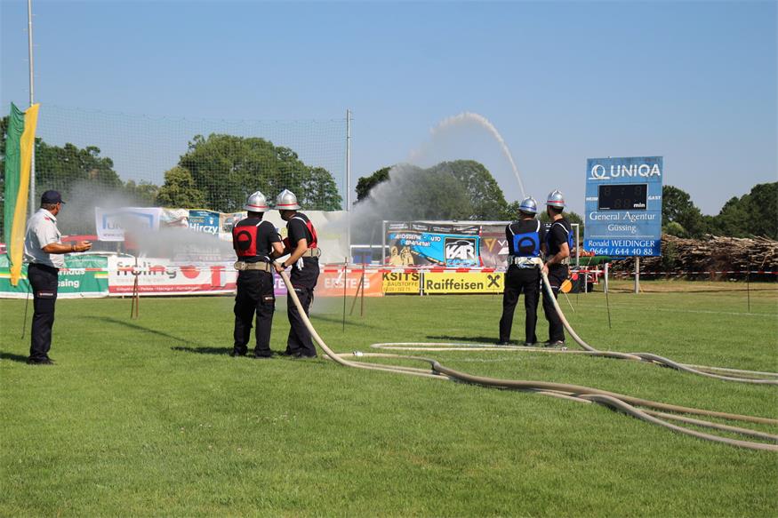 Schnelligkeit, Präzision und Teamwork: Leistungsbewerb der Feuerwehren