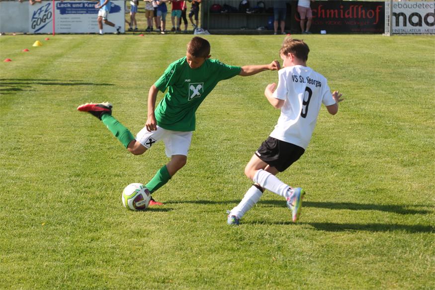 Volksschule Siegendorf und Zurndorf gewinnen ihre Sumsi-Cup Bezirksbewerbe
