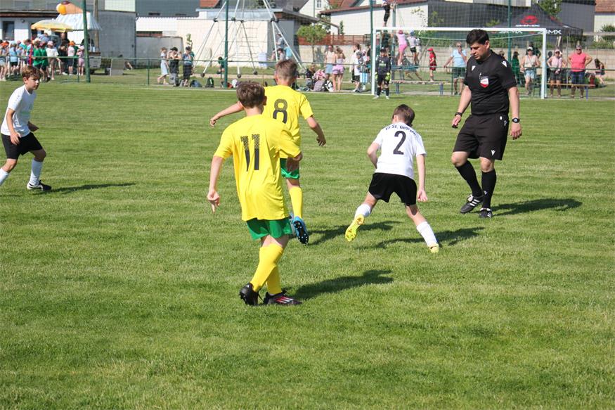 Volksschule Siegendorf und Zurndorf gewinnen ihre Sumsi-Cup Bezirksbewerbe