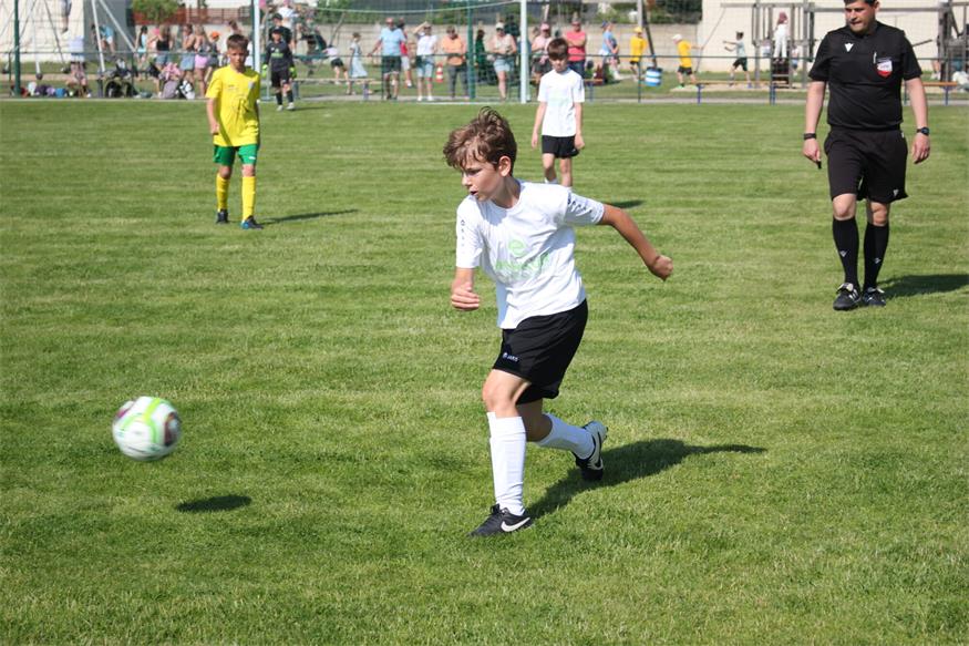 Volksschule Siegendorf und Zurndorf gewinnen ihre Sumsi-Cup Bezirksbewerbe