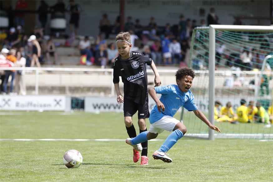 Volksschule Siegendorf und Zurndorf gewinnen ihre Sumsi-Cup Bezirksbewerbe