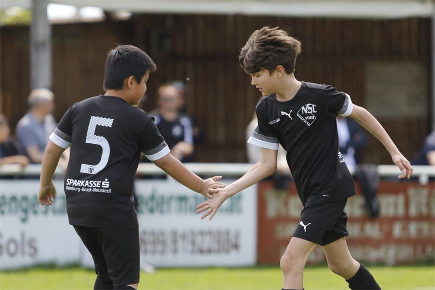 Volksschule Siegendorf und Zurndorf gewinnen ihre Sumsi-Cup Bezirksbewerbe