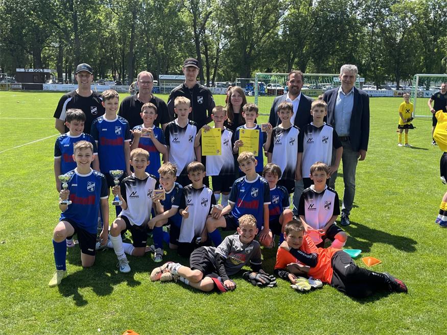 Volksschule Siegendorf und Zurndorf gewinnen ihre Sumsi-Cup Bezirksbewerbe