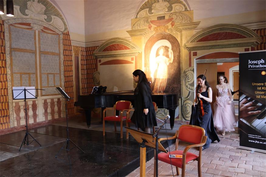 Schloss-Matinee entführte in die Welt der Operette und des Wienerlieds
