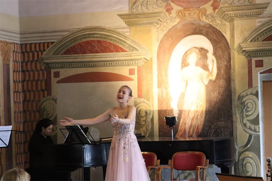 Schloss-Matinee entführte in die Welt der Operette und des Wienerlieds