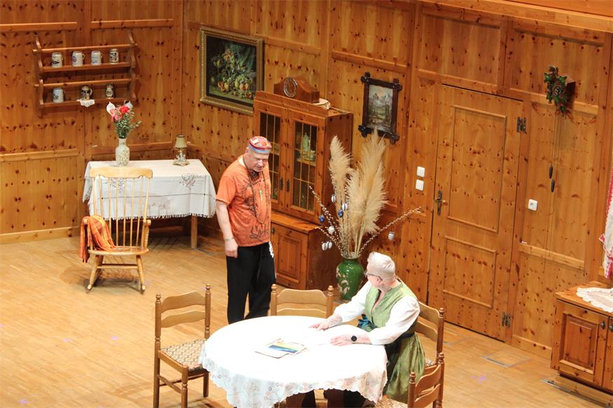 Raidinger Theaterpartie überzeugt mit „Vaterschaftstest“