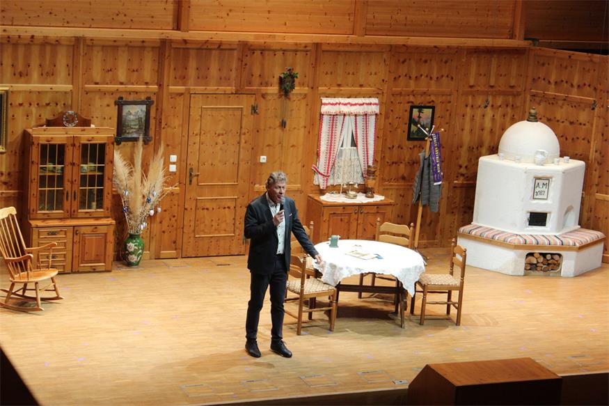 Raidinger Theaterpartie überzeugt mit „Vaterschaftstest“