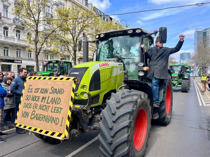 Bauernprotest aus dem Burgenland erreicht Wiens Ringstraße