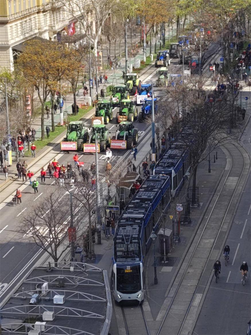 Bauernprotest aus dem Burgenland erreicht Wiens Ringstraße