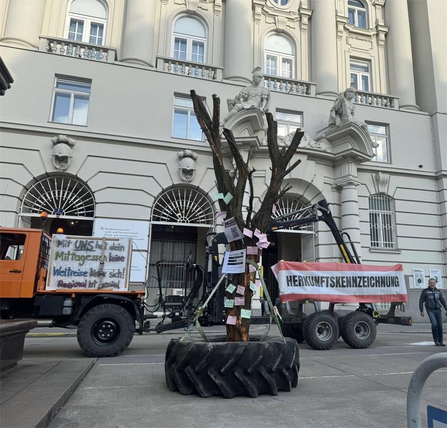 Bauernprotest aus dem Burgenland erreicht Wiens Ringstraße