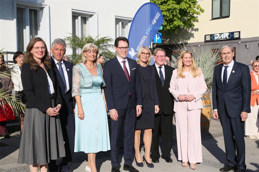 Neusiedl feiert 100 Jahre Stadt mit Festsitzung und Gala