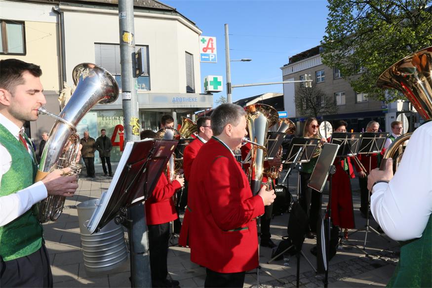 Neusiedl feiert 100 Jahre Stadt mit Festsitzung und Gala
