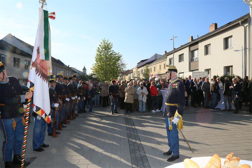 Neusiedl feiert 100 Jahre Stadt mit Festsitzung und Gala