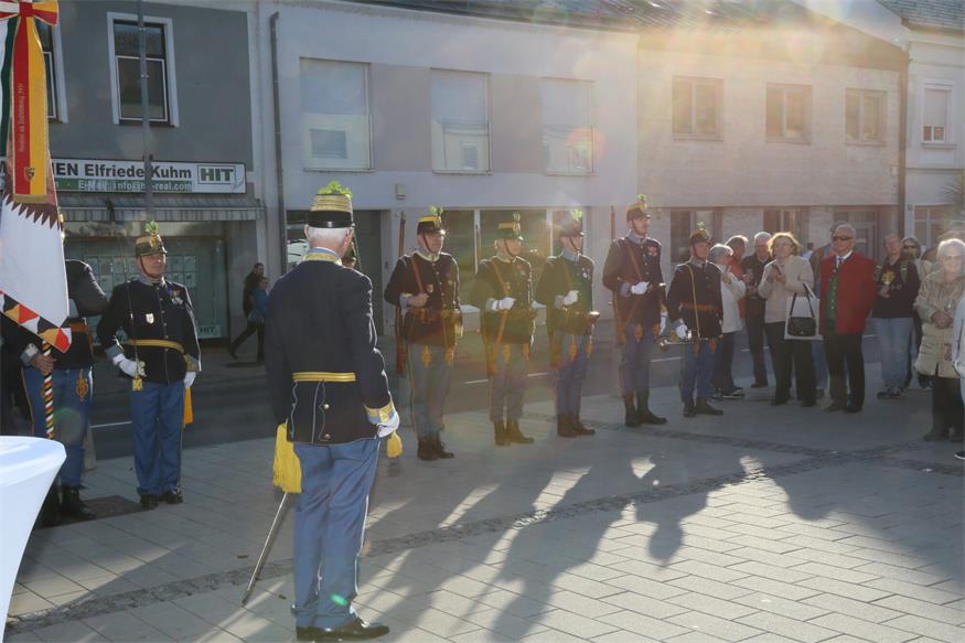 Neusiedl feiert 100 Jahre Stadt mit Festsitzung und Gala